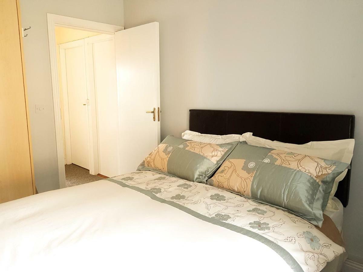 Townhouse In Centre Of Cobh 아파트 외부 사진