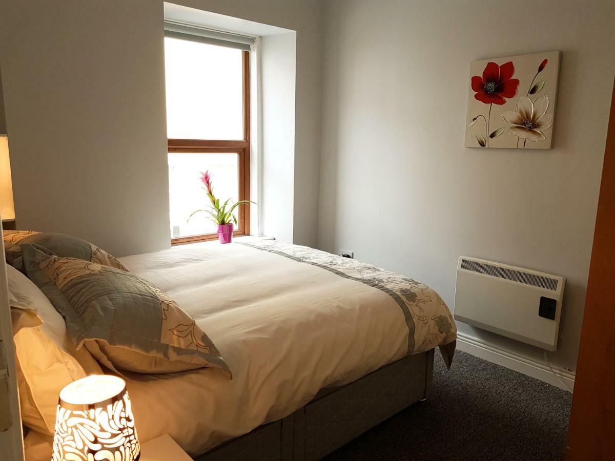 Townhouse In Centre Of Cobh 아파트 외부 사진