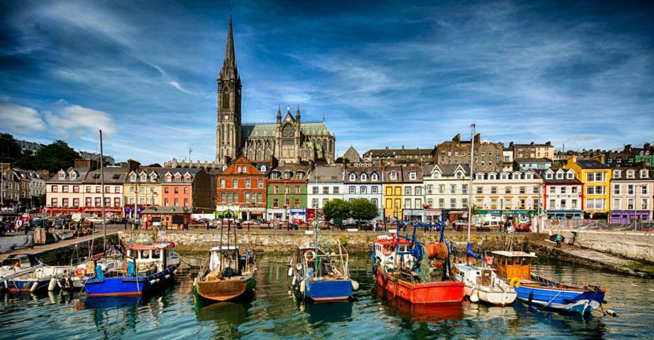 Townhouse In Centre Of Cobh 아파트 외부 사진
