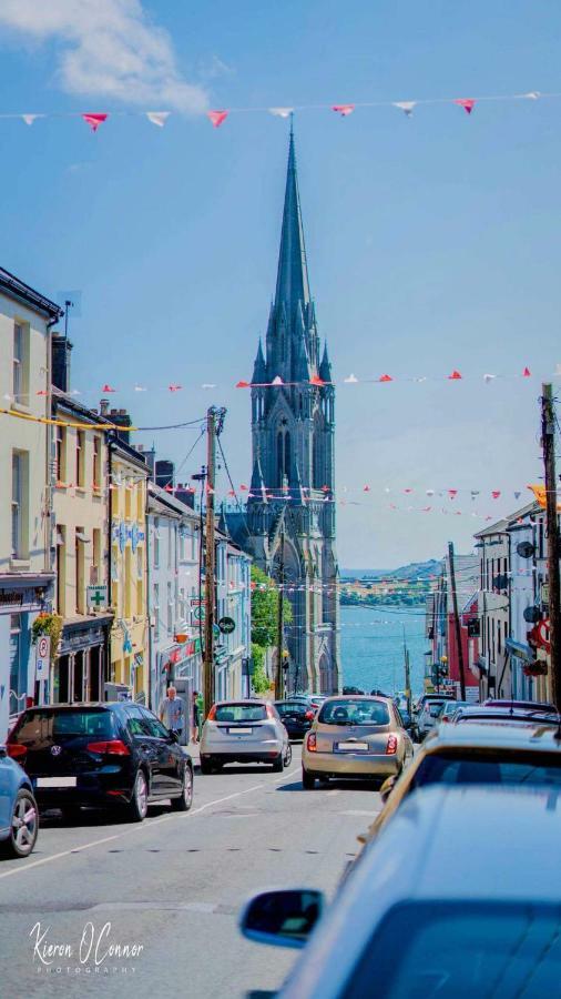 Townhouse In Centre Of Cobh 아파트 외부 사진