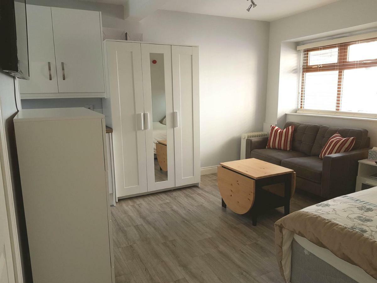 Townhouse In Centre Of Cobh 아파트 외부 사진