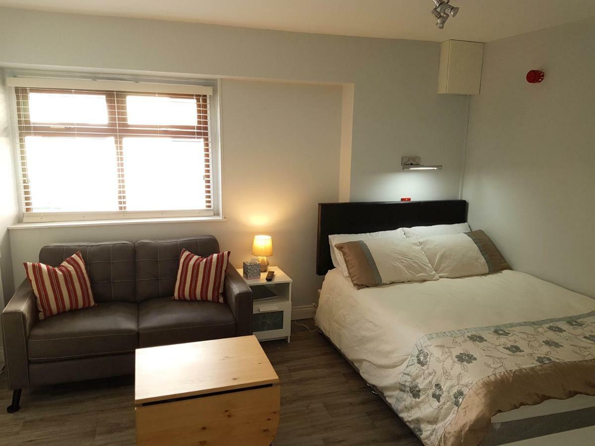 Townhouse In Centre Of Cobh 아파트 외부 사진