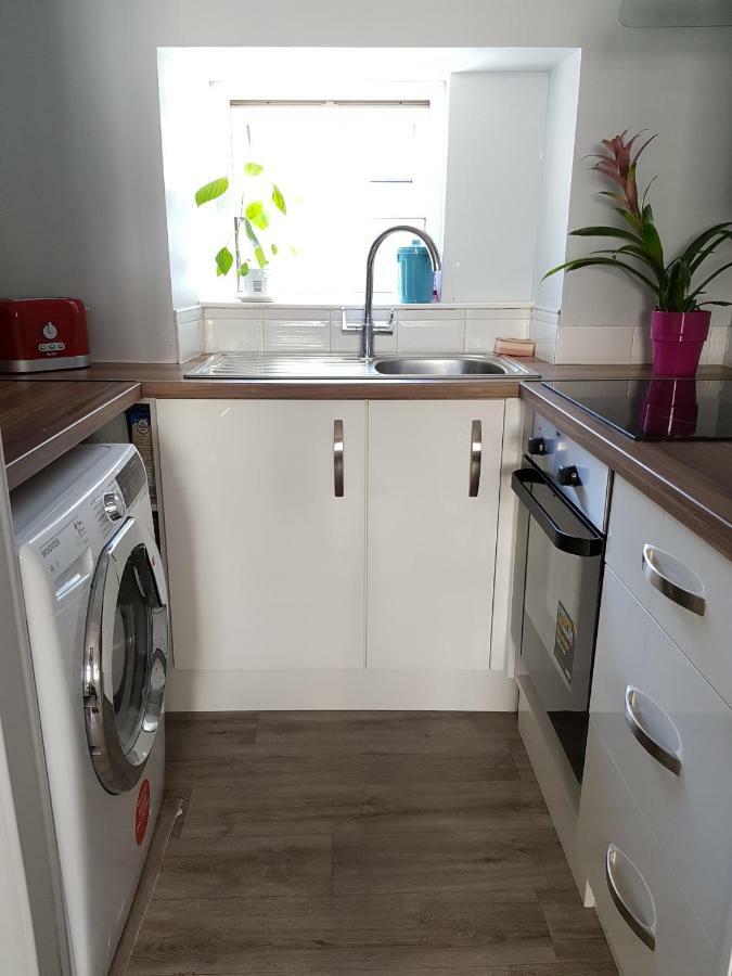 Townhouse In Centre Of Cobh 아파트 외부 사진